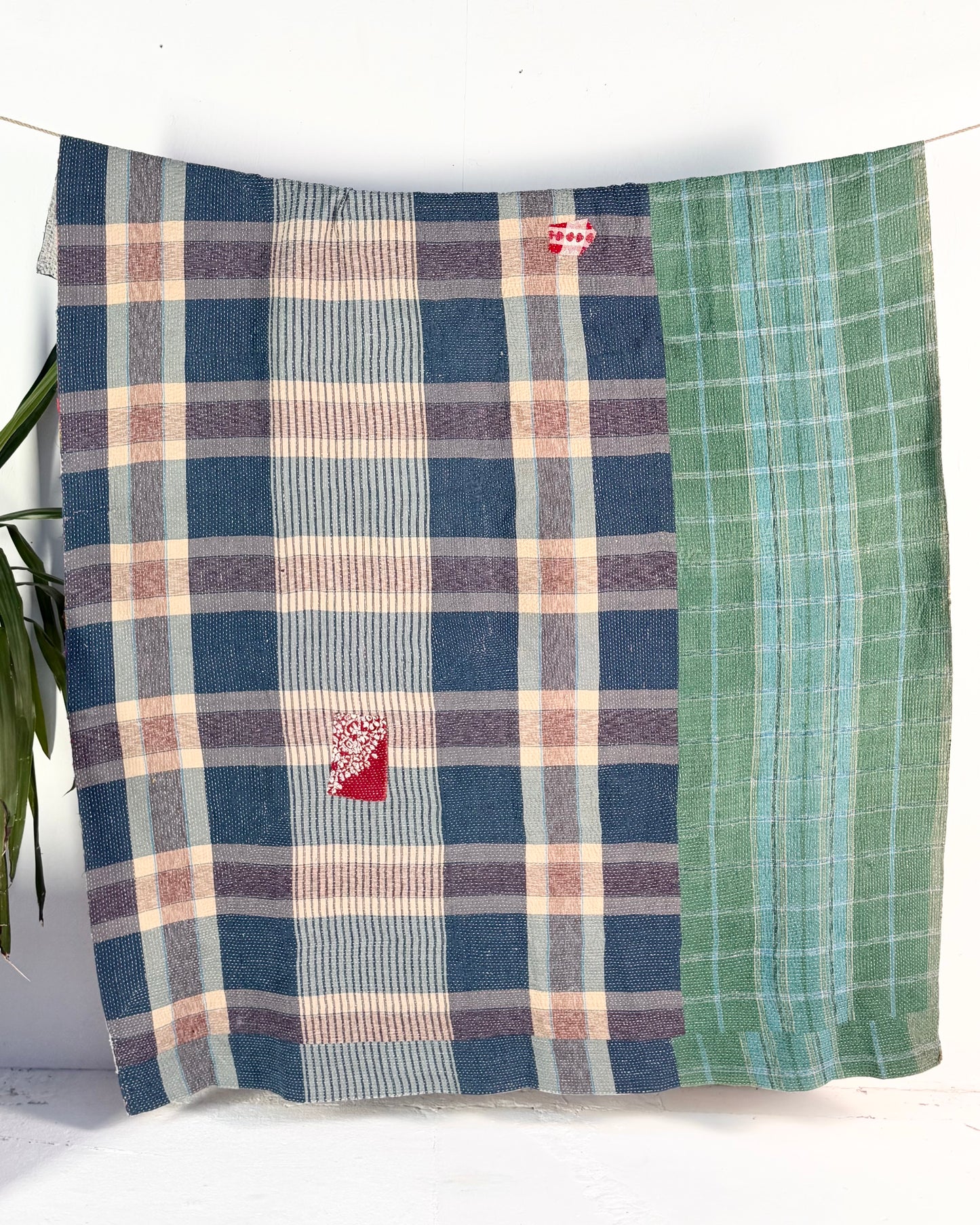 Large Fine Stitched Vintage Kantha Quilt in Multicolour Patchwork