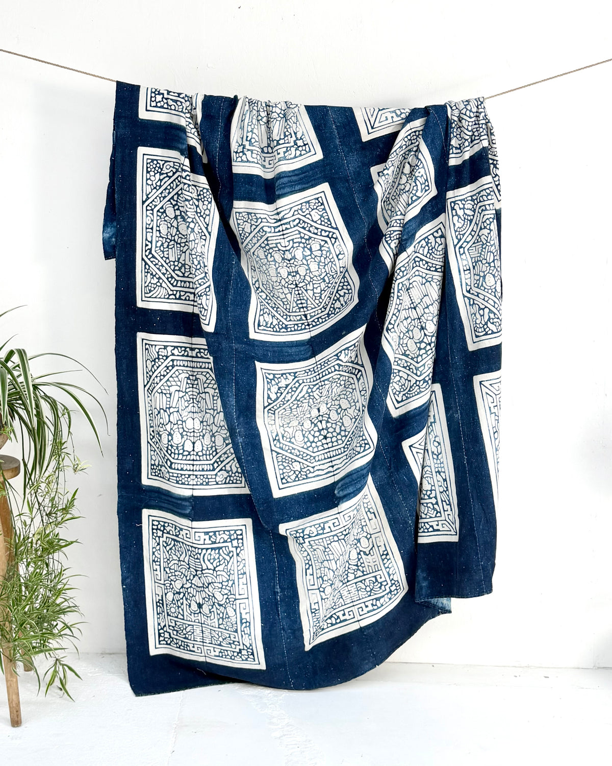 Vintage Chinese Blue Jiaxie Wedding Quilt Face – Drama Pattern