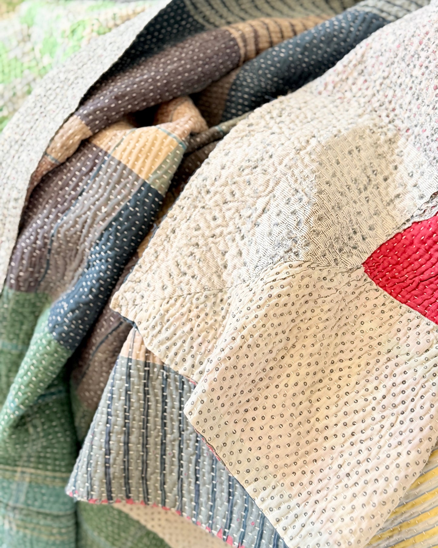Large Fine Stitched Vintage Kantha Quilt in Multicolour Patchwork