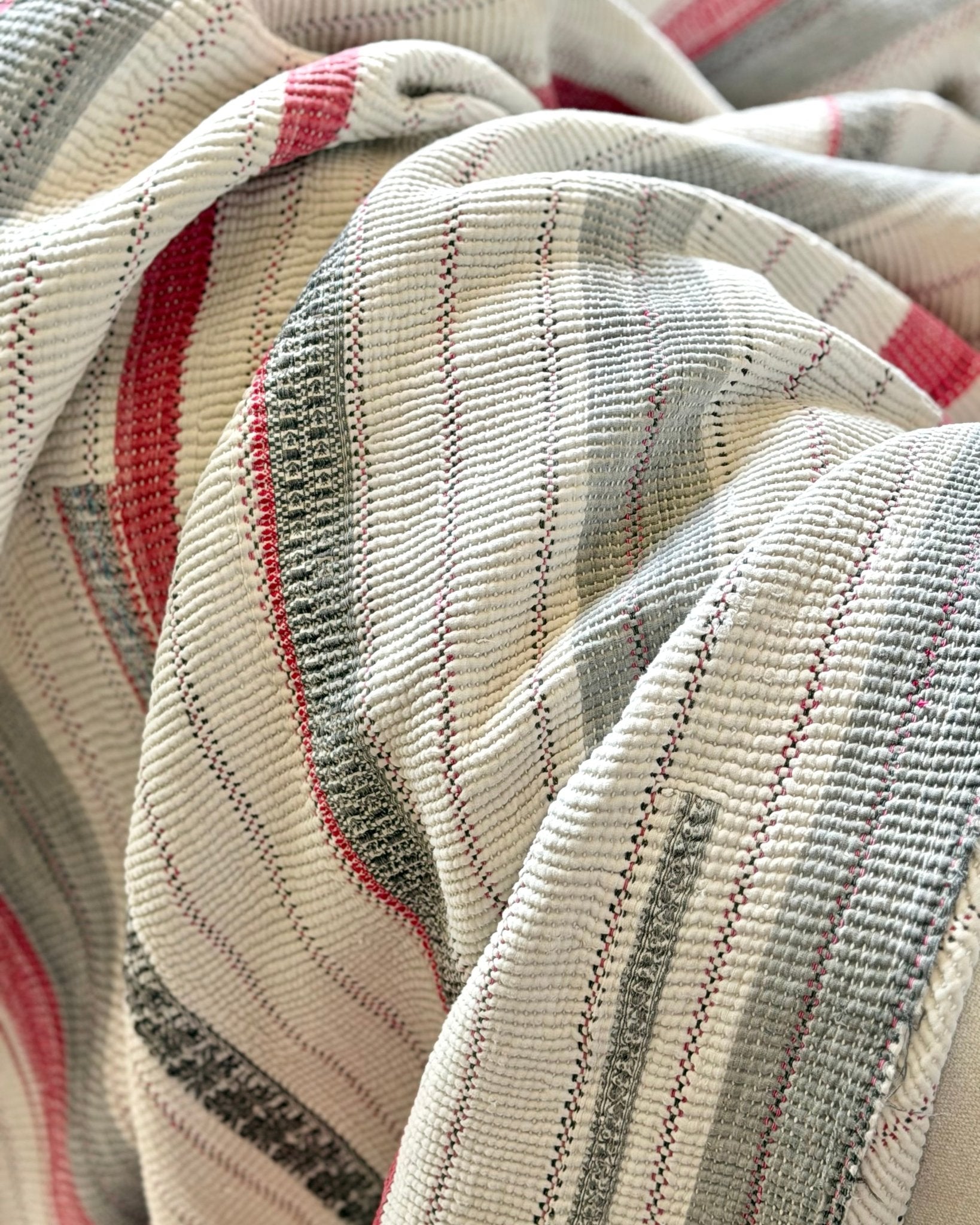 Large Heavy Fine Stitched Embroidered Vintage Kantha Quilt in White and Pink - Biggs & Hill