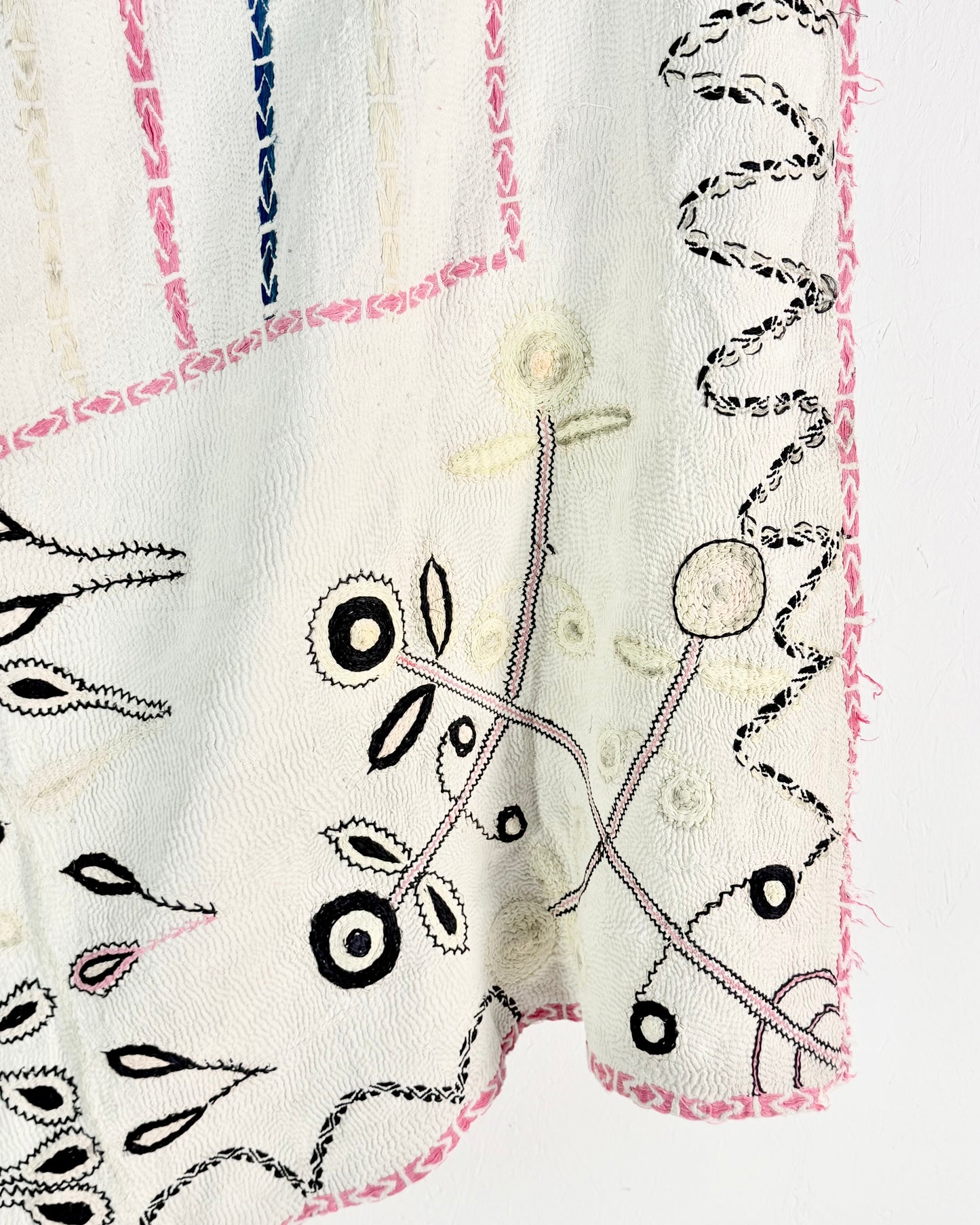 Project Kantha Quilt: White Nakshi Kantha With Tree Of Life Embroidery