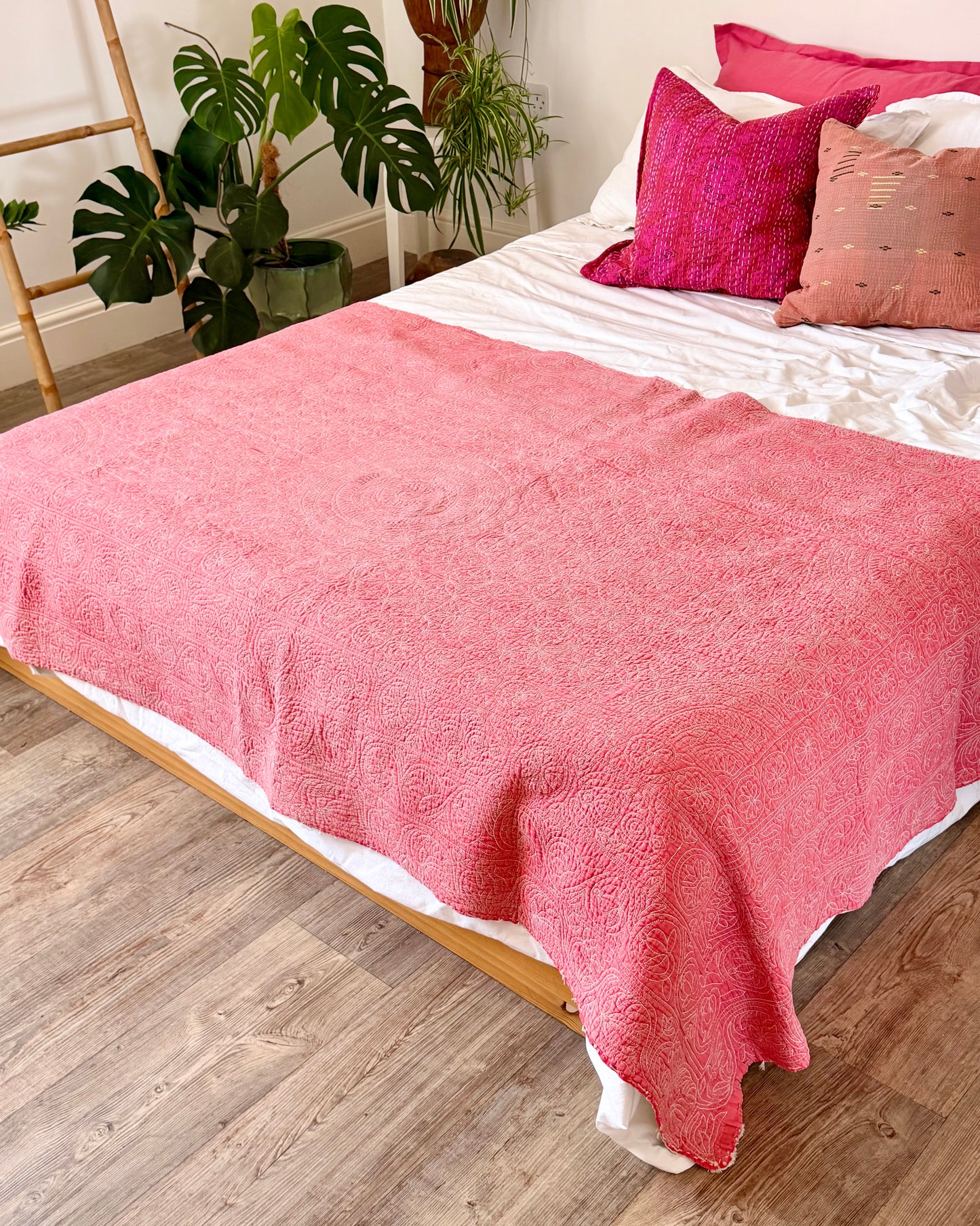 Embroidered Sujini Vintage Kantha Quilt In Faded Pink With Lotus Flower