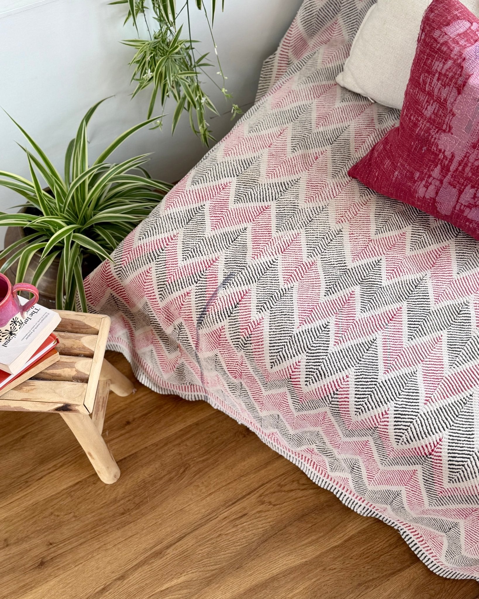 Heavy Vintage Lohori Kantha Quilt in Pink and Black Zig Zags - Biggs & Hill