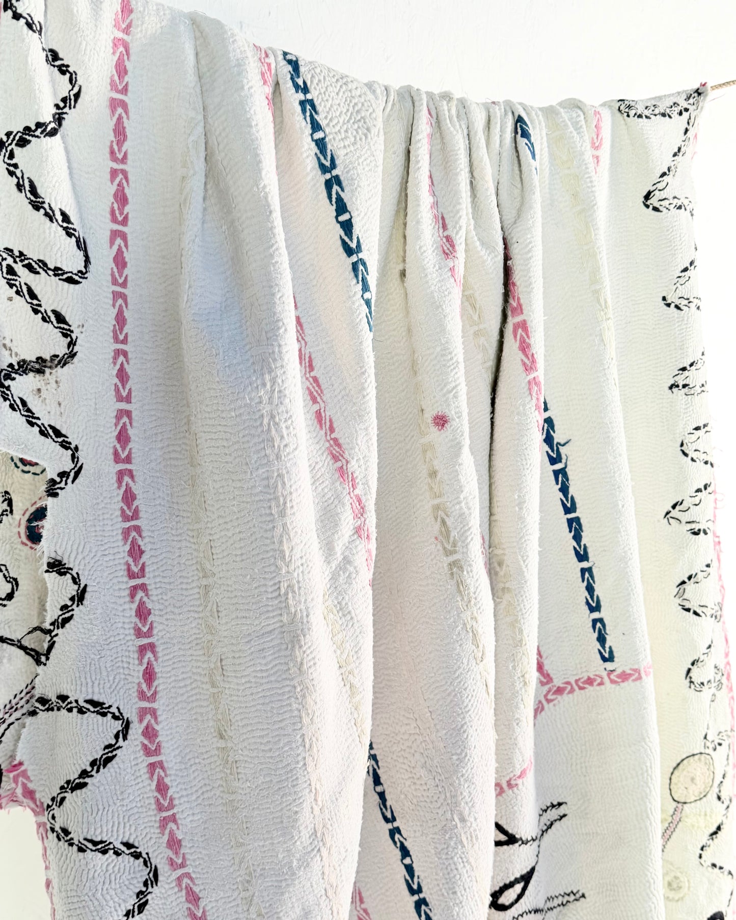 Project Kantha Quilt: White Nakshi Kantha With Tree Of Life Embroidery