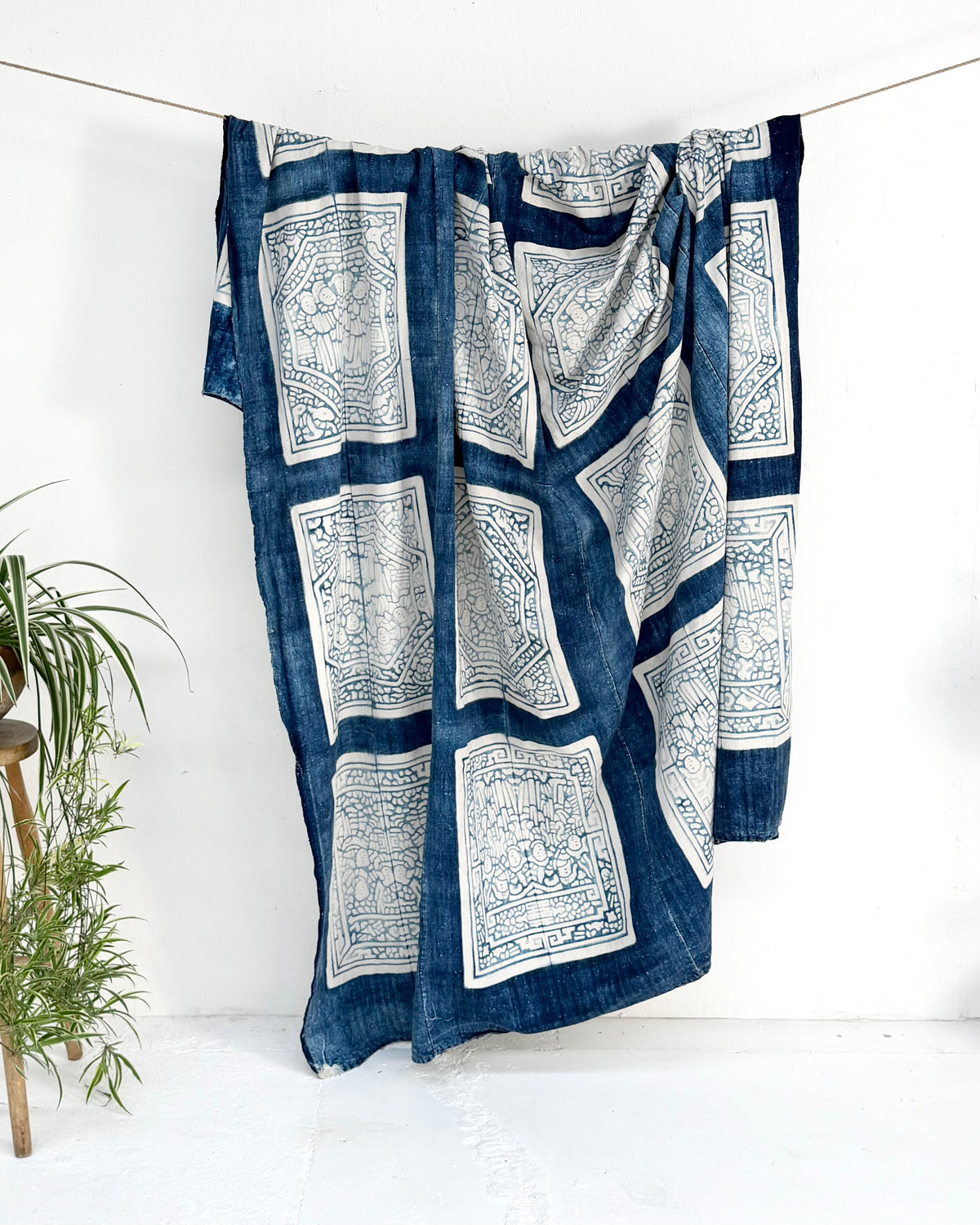 Vintage Chinese Blue Jiaxie Wedding Quilt Face – Drama Pattern