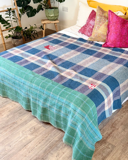 Large Fine Stitched Vintage Kantha Quilt in Multicolour Patchwork
