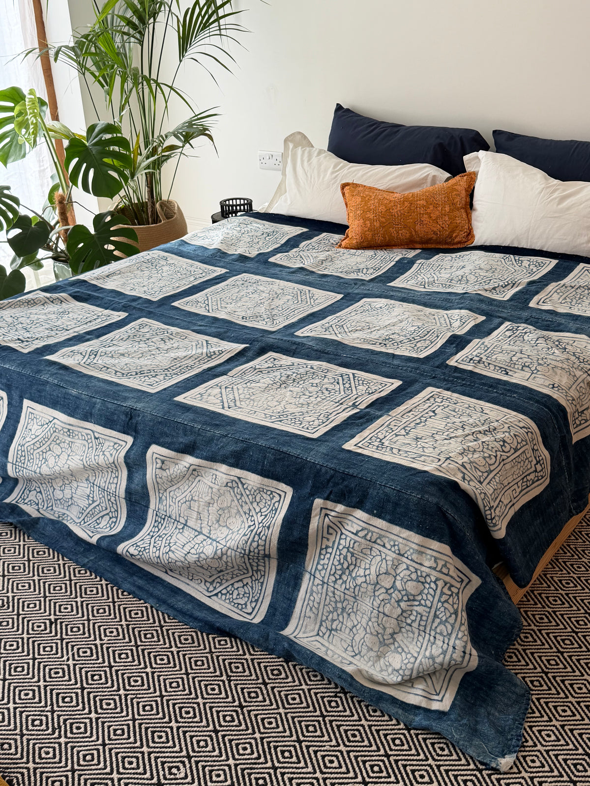 Vintage Chinese Blue Jiaxie Wedding Quilt Face – Drama Pattern