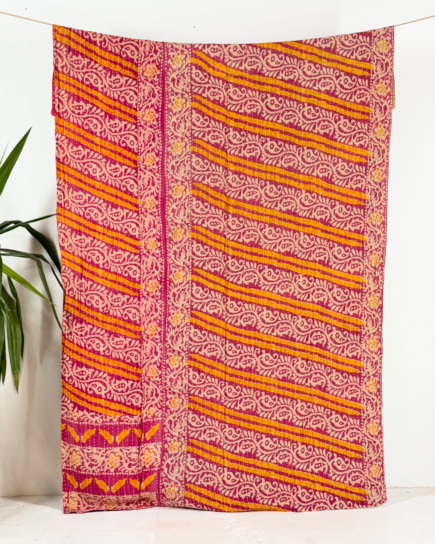 Vintage Sari Cotton Kantha Quilt In Pink and Black 27