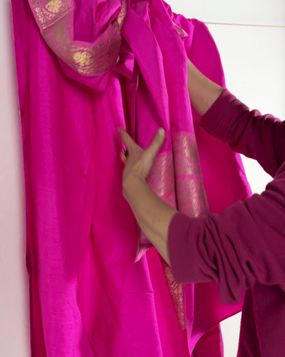 Preloved Silk Sari Length in Hot Pink 10