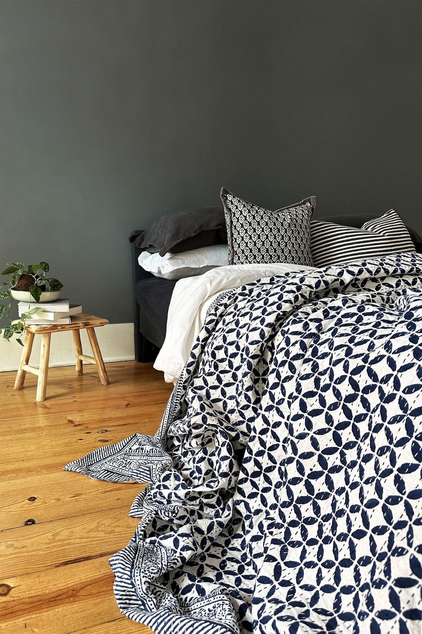 Indigo and White Geometric Print King Size Kantha Bedspread - Biggs & Hill - Bedspread - Bedspread - blanket - blue